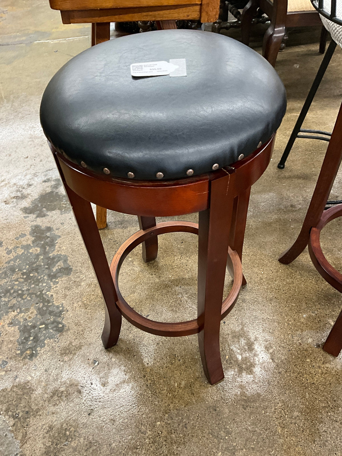 Swivel Top Barstool