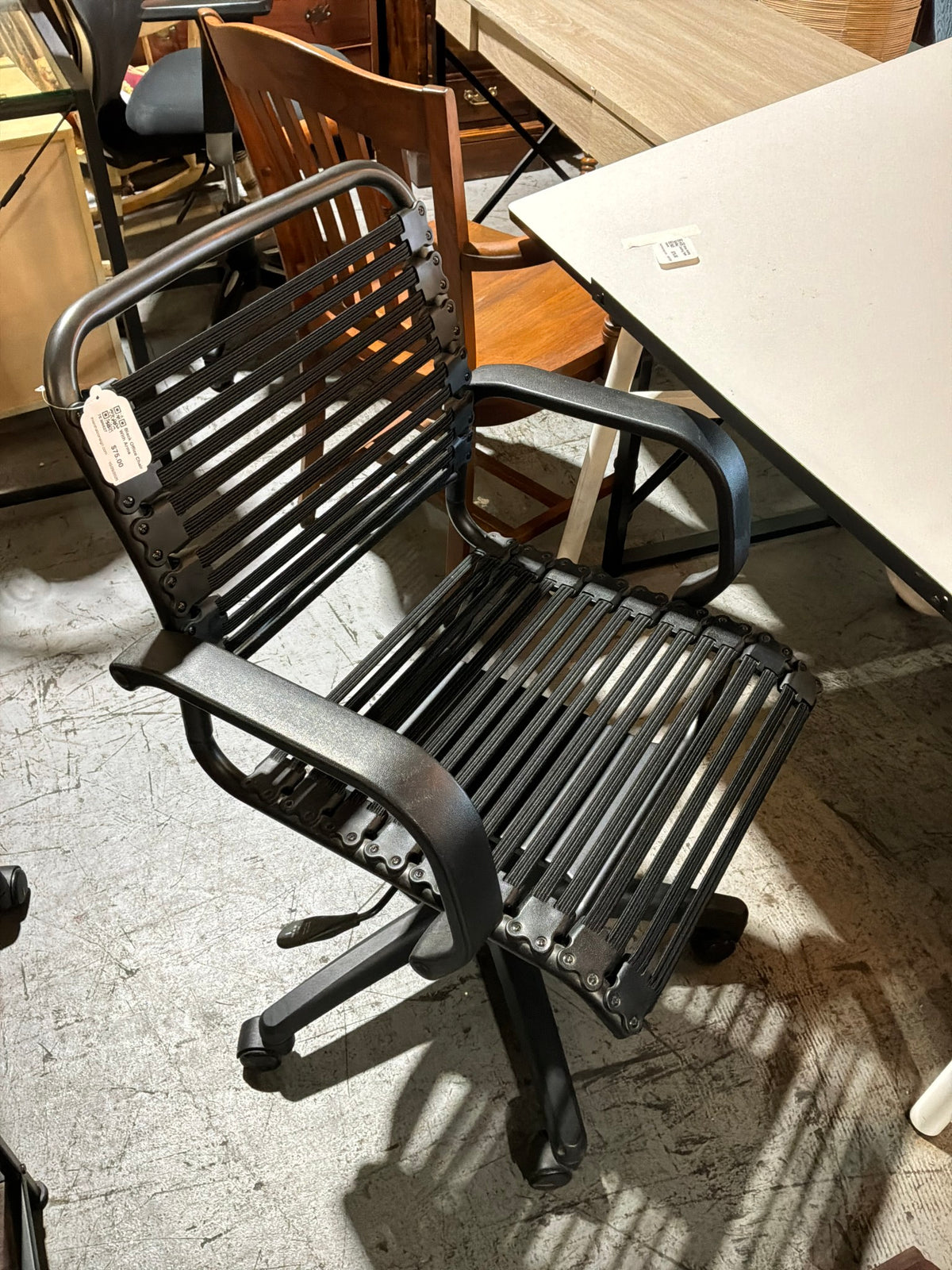 Black Office Chair With Arms