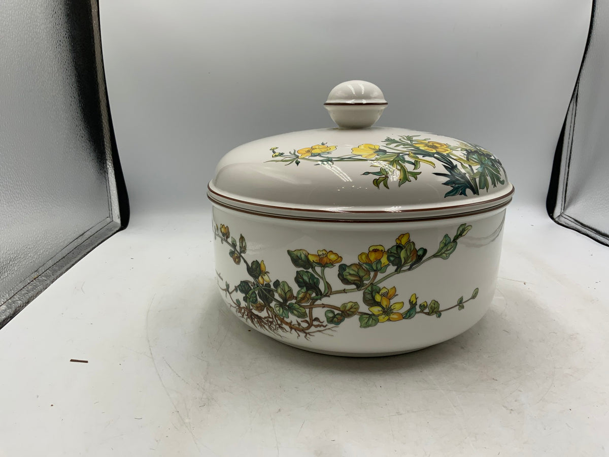 Villeroyand BAch Dish with Lid