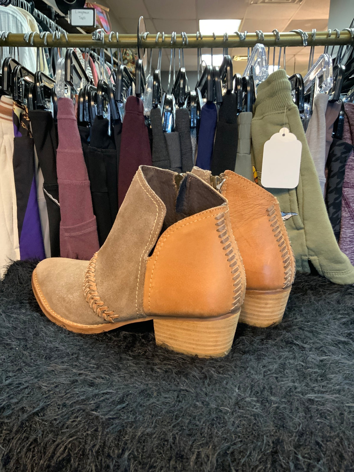 Diba Booties Sz 8.5