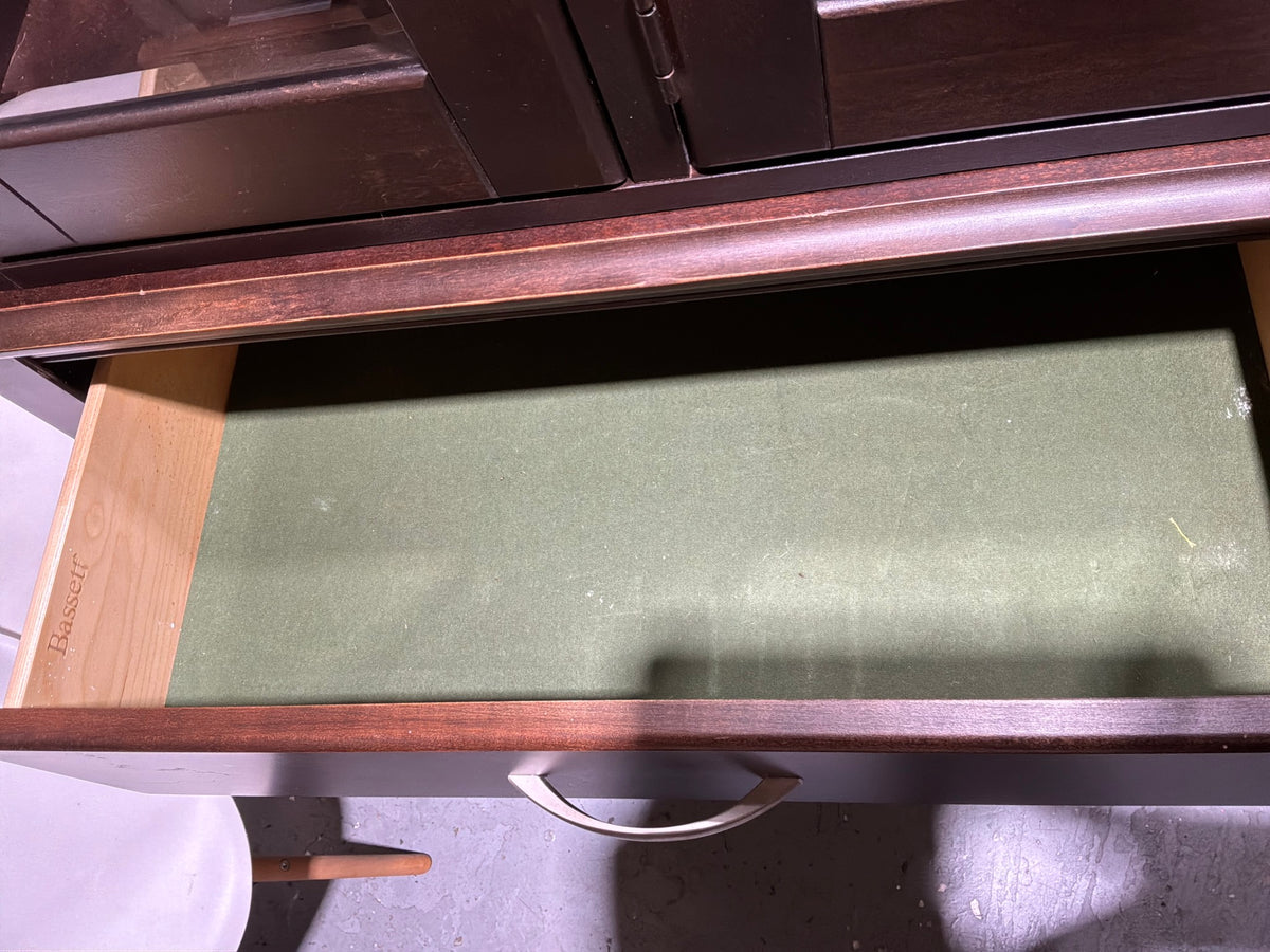 Bassett Dark Wood Hutch