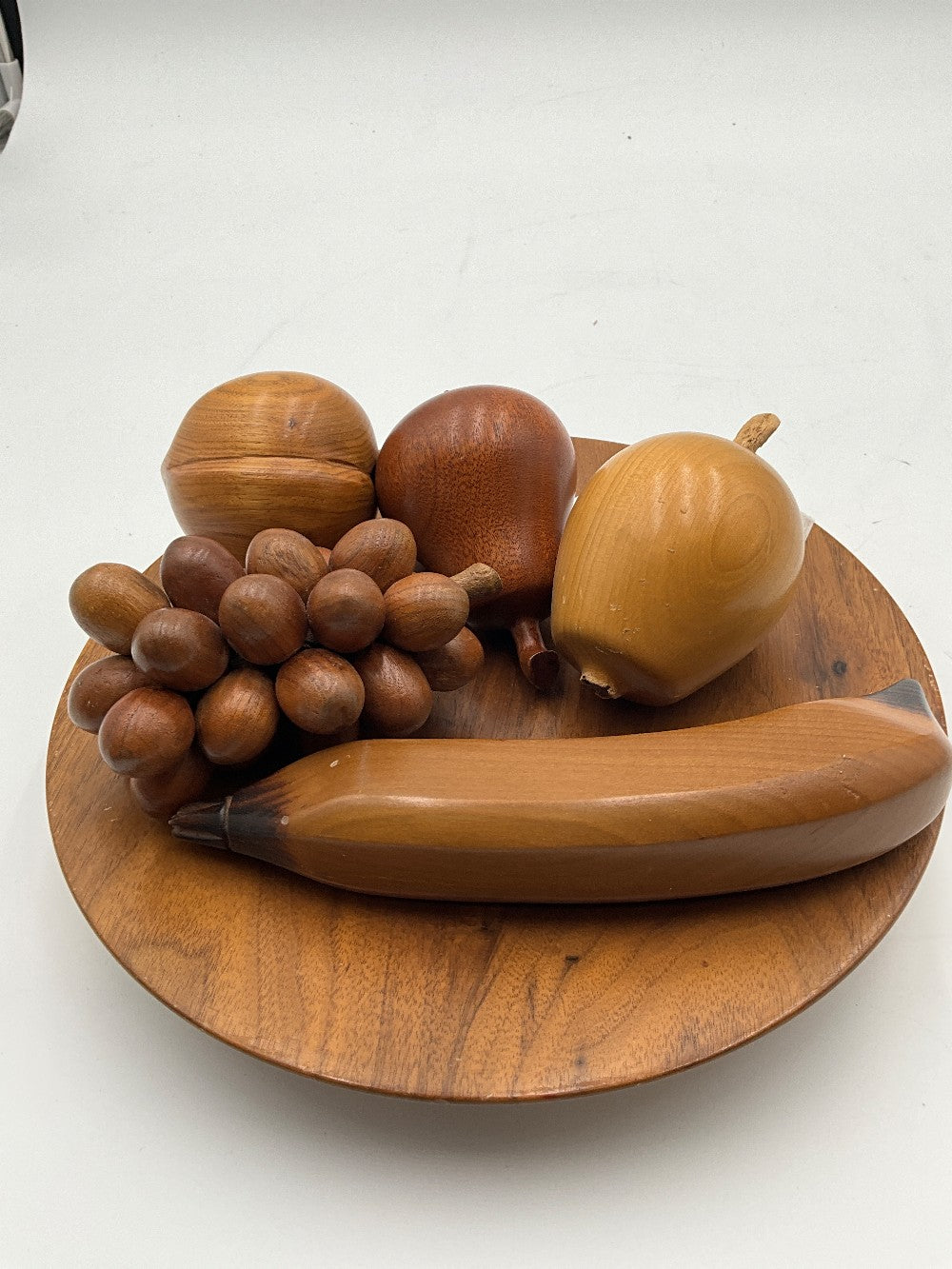 The Wood Widdler w/ Wood Fruit Bowl