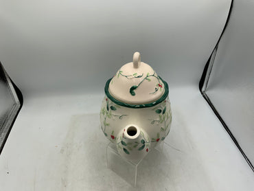 Pflatzgraff Winterberry Teapot