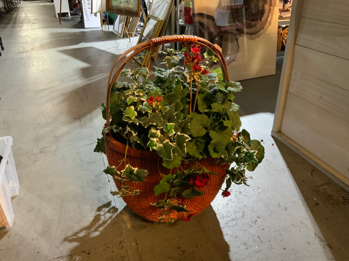 Lg Basket with Red Flowers