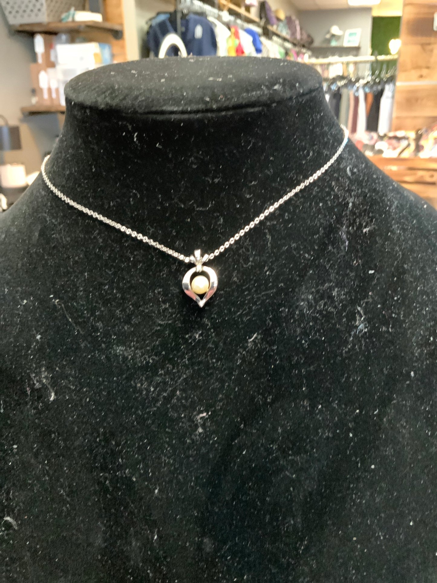 14K White Gold Necklace