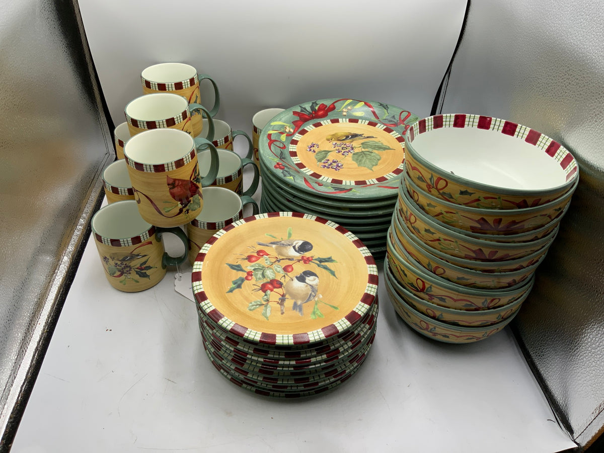 Lenox Winter Greetings Place Setting for 10