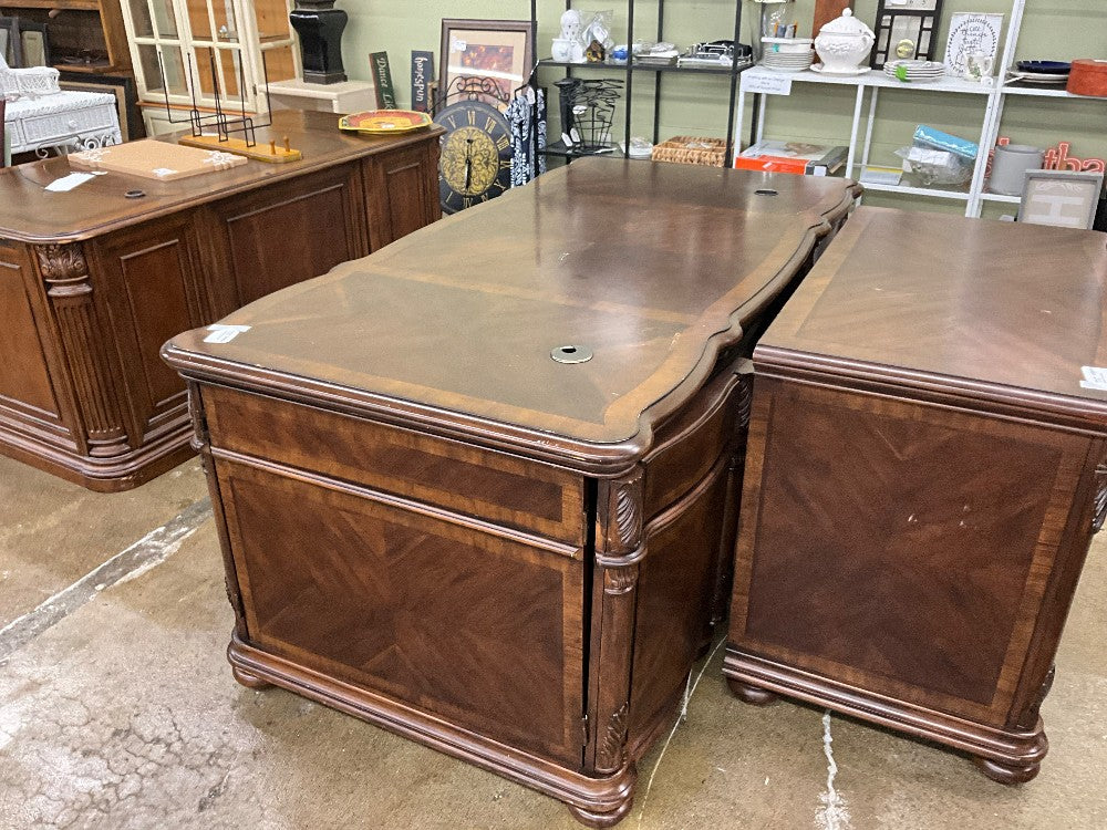 Havertys Executive Desk
