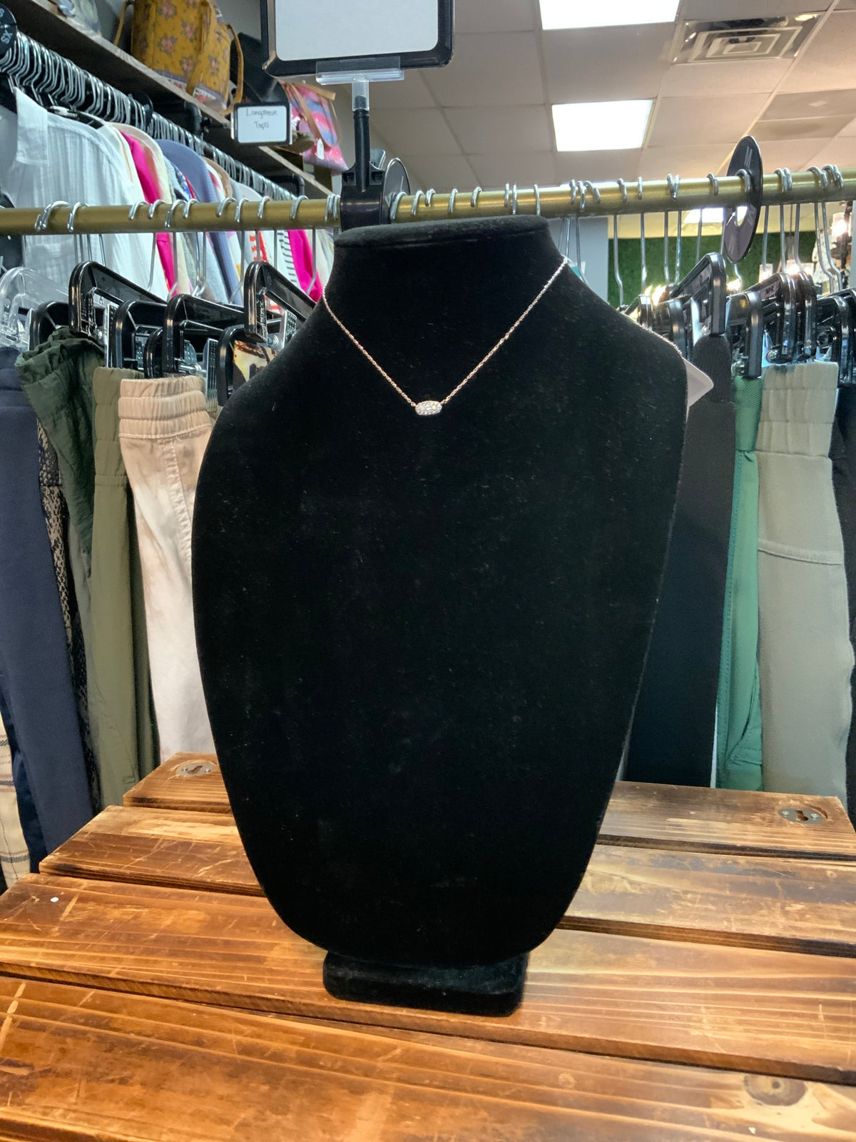 Kendra Scott Necklace