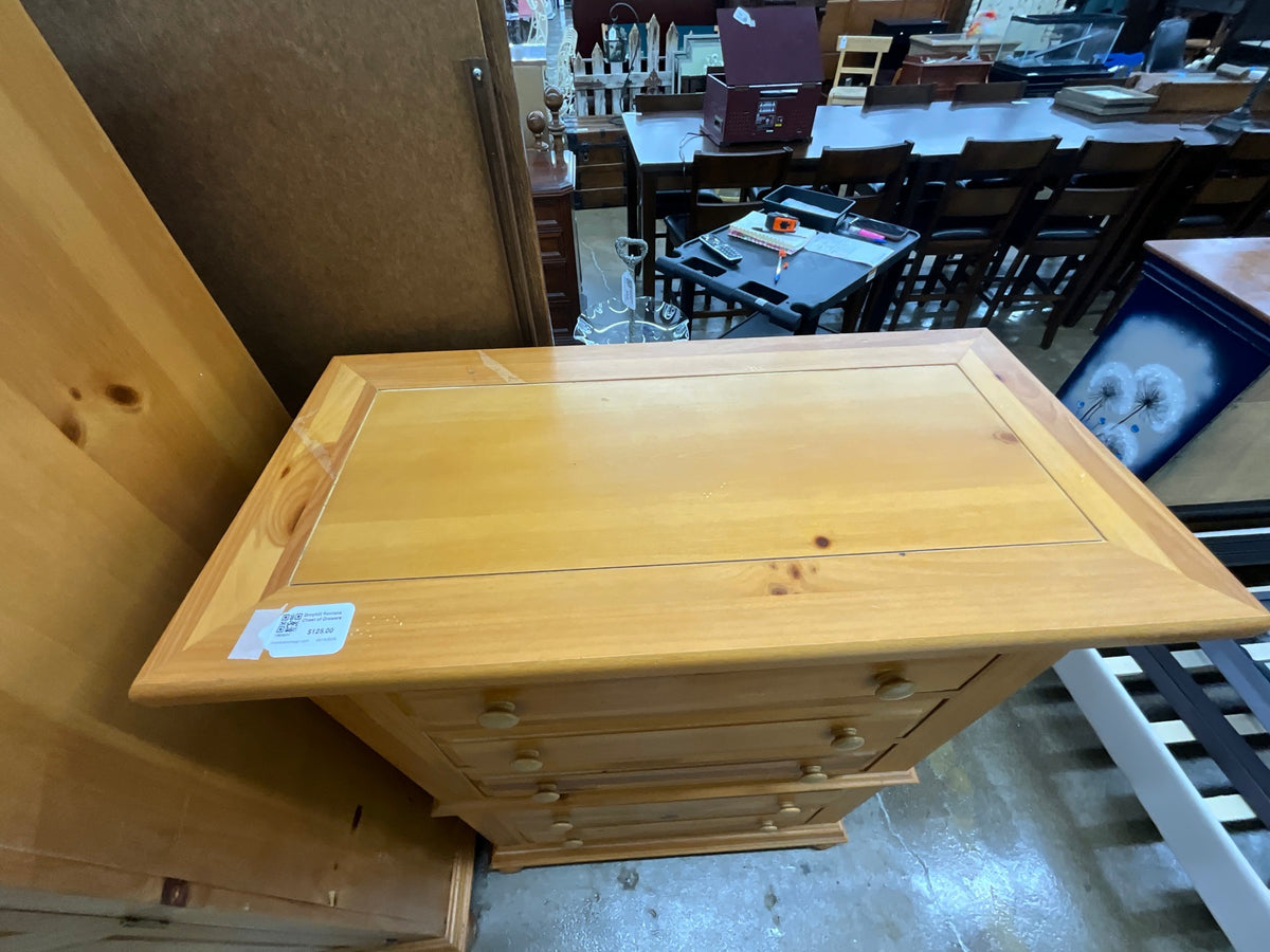 Broyhill Fontana Chest of Drawers