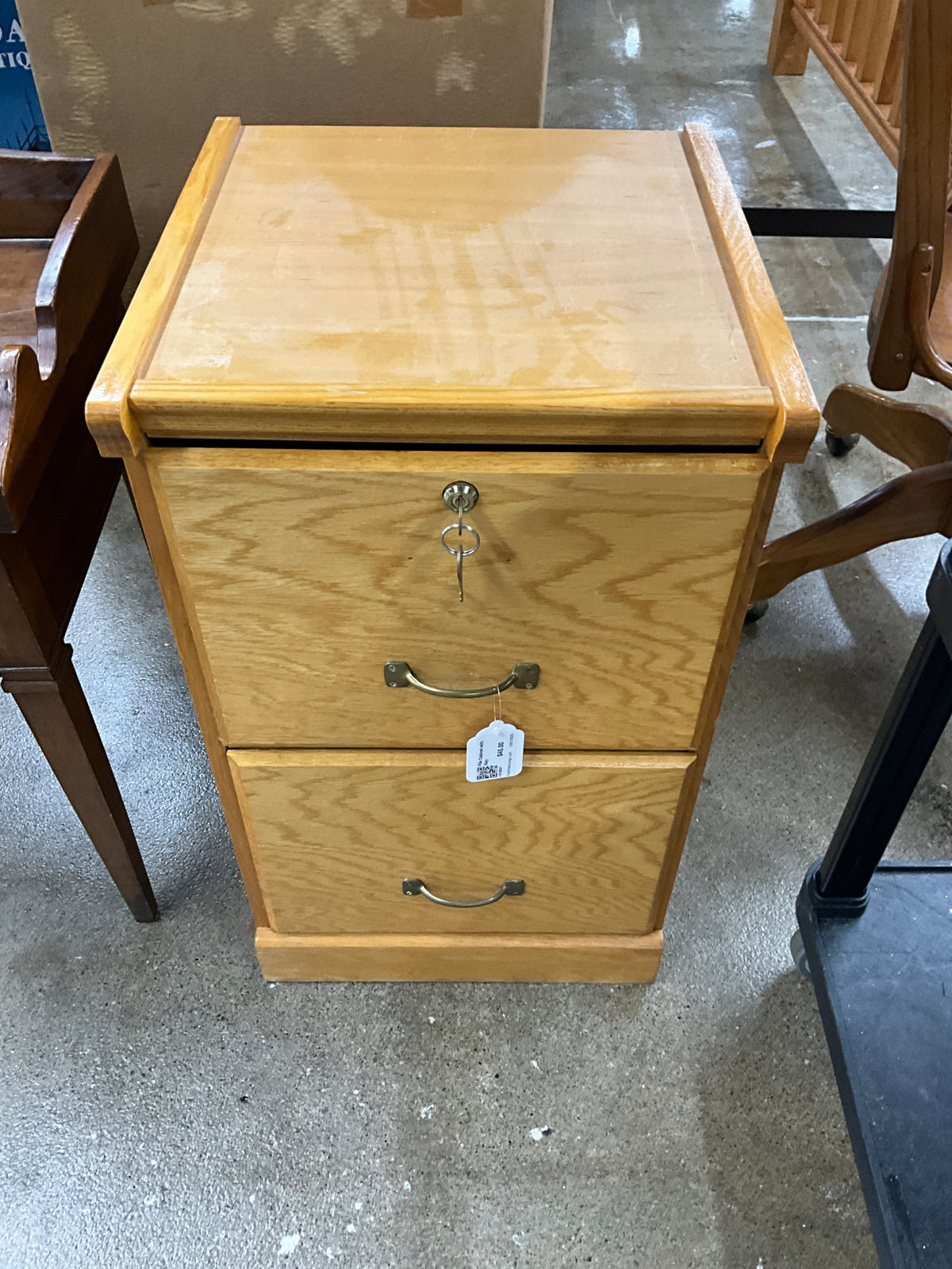 File Cabinet with Key