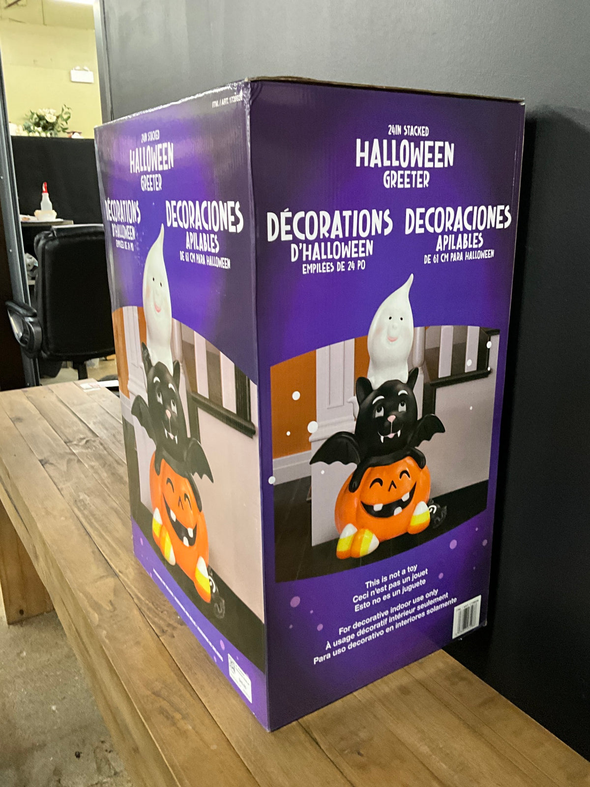 24" Stacked Halloween Greeter