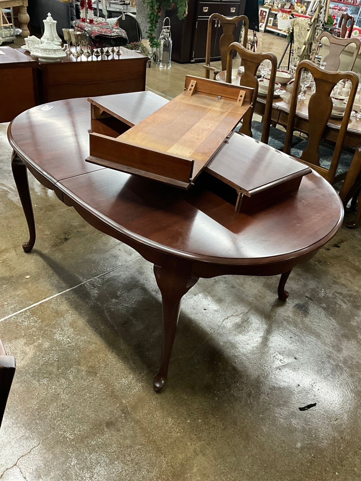 Pennsylvania House Table