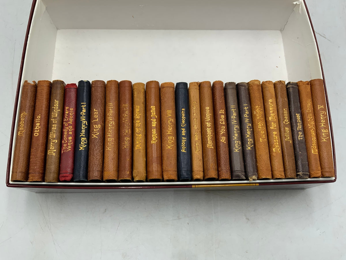 Set of 23 Mini Shakespeare Books