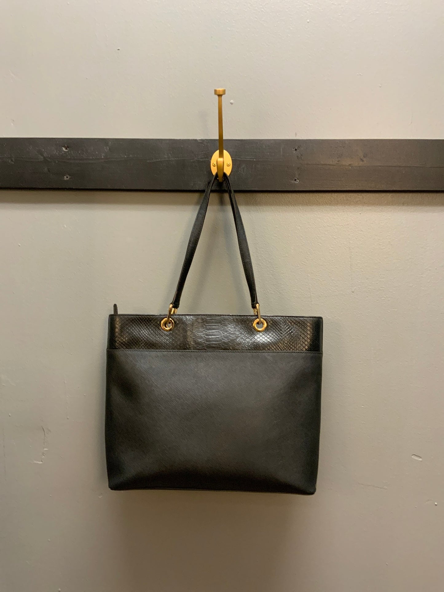 Michael Kors Handbag w/ Snake print