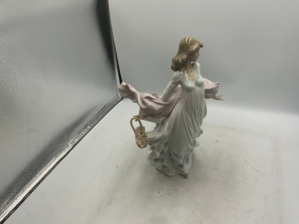 Lladro Spring Splendor