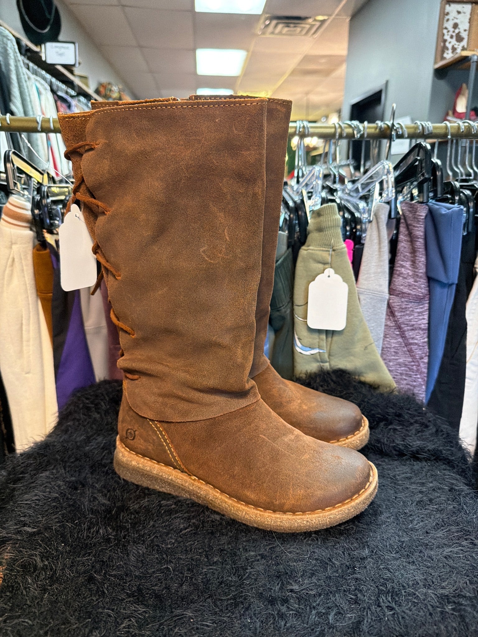 Born Leather Boots sz 6.5