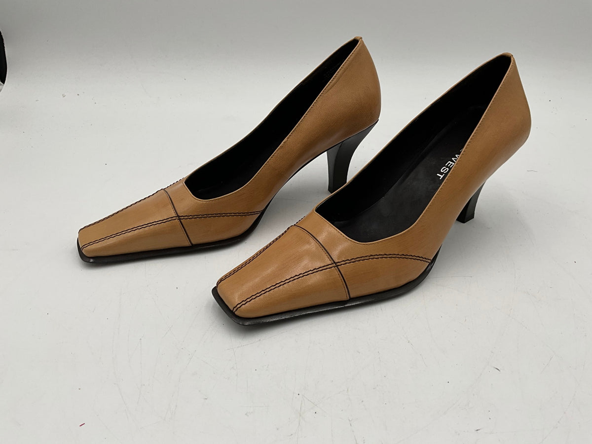 Nine West Camel Color Heels sz 8
