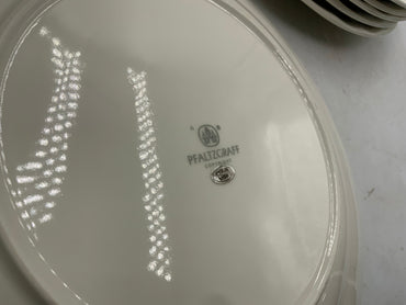 Pfaltzgraff Red Ribbon Set of 6 Plates