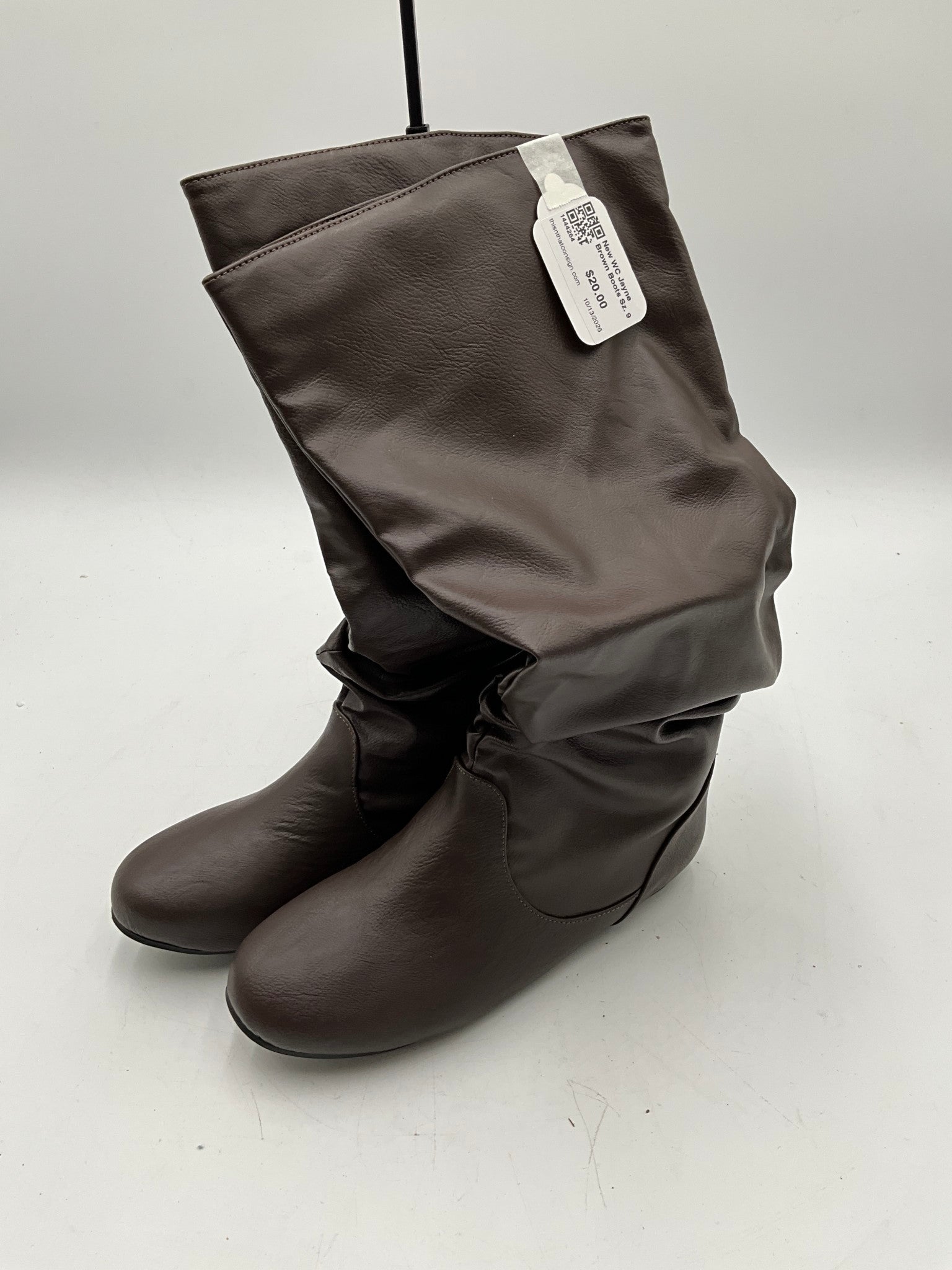 New WC Jayne Brown Boots Sz. 9