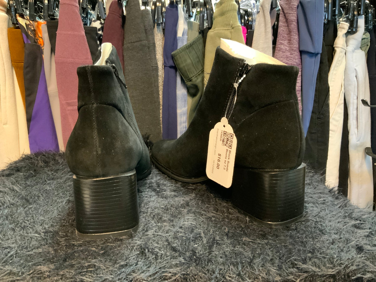 Black Suede Boots sz 7.5