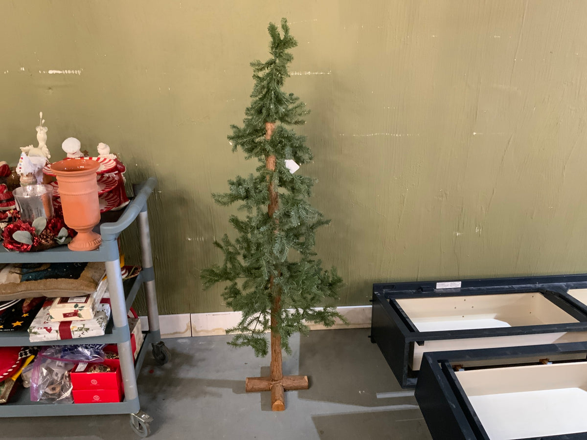 5 Ft Skinny Tree