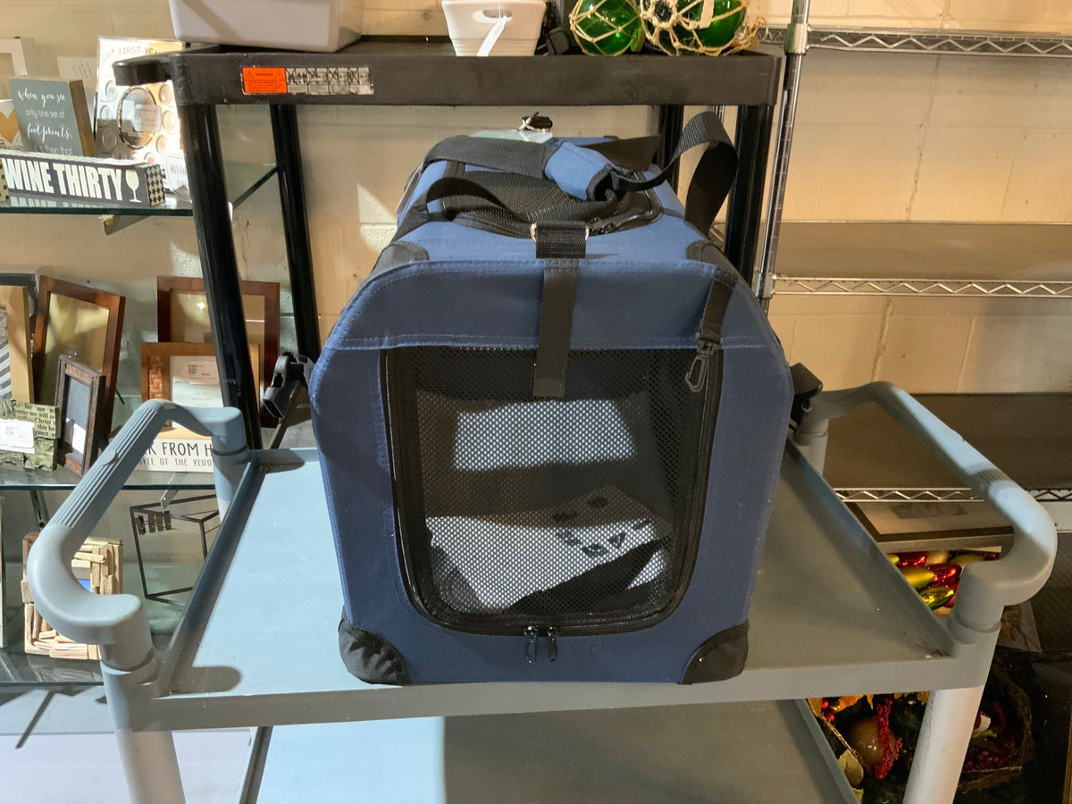 Petseek 24" Pet Carrier