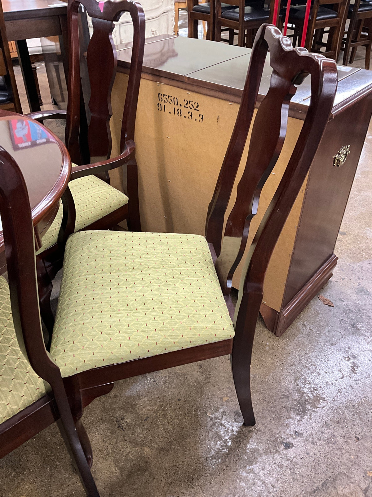 Table with 8 Chairs