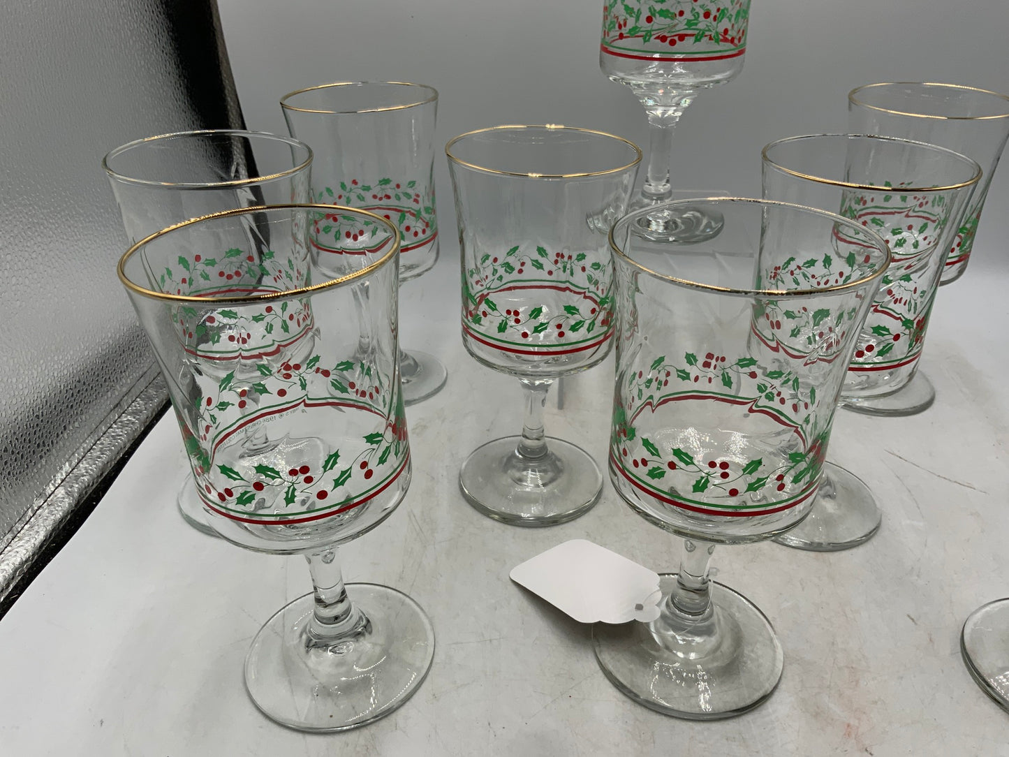 Christmas Holly Wine Glasses - Set of 10