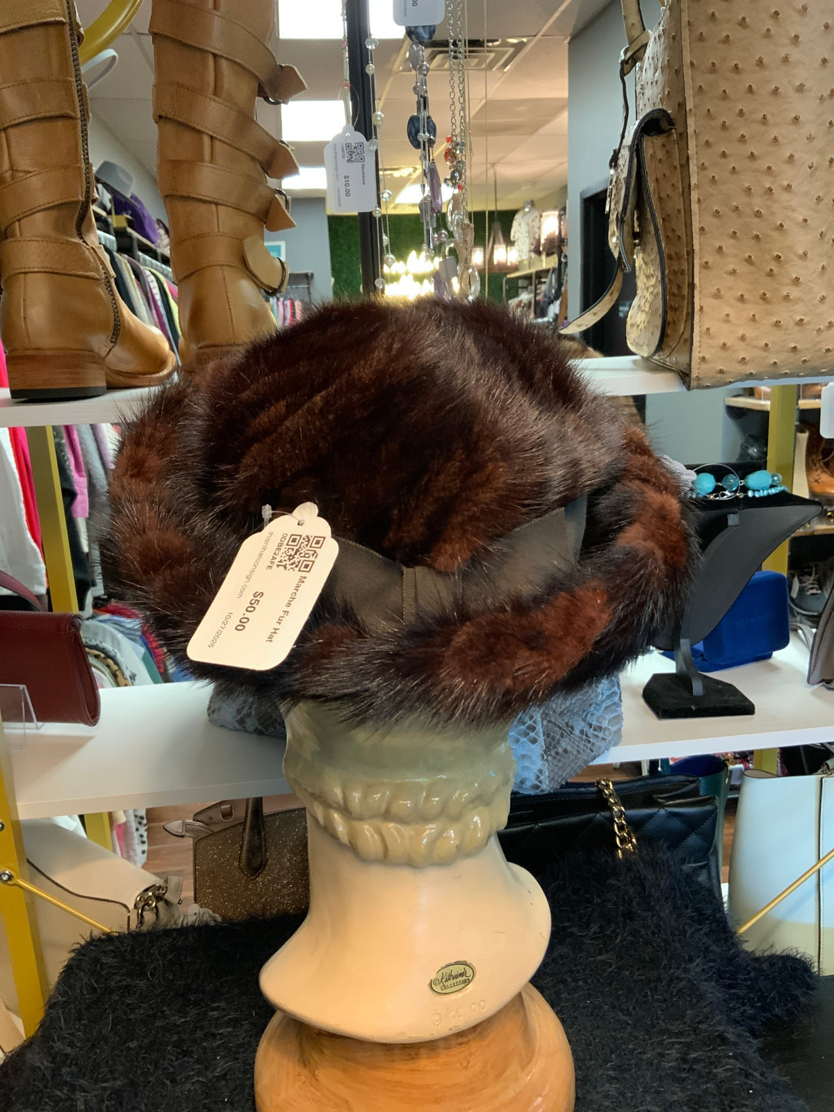 Marche Fur Hat