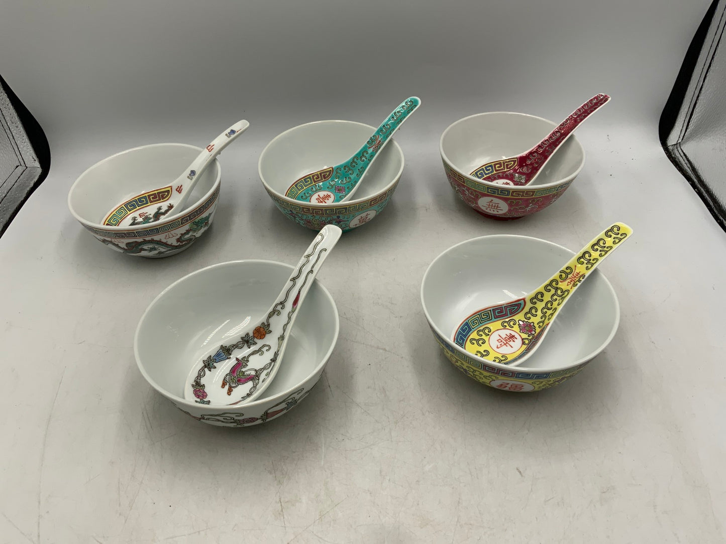 Set of 5 Bowls/Spoons