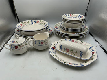 Nikko Avondale 20 pc Dish Set