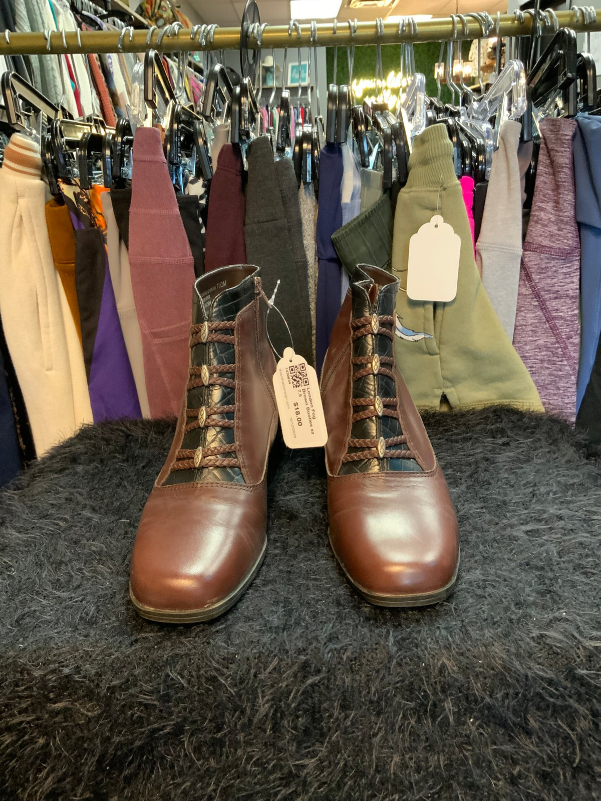 London Fog Brown Booties sz 7.5