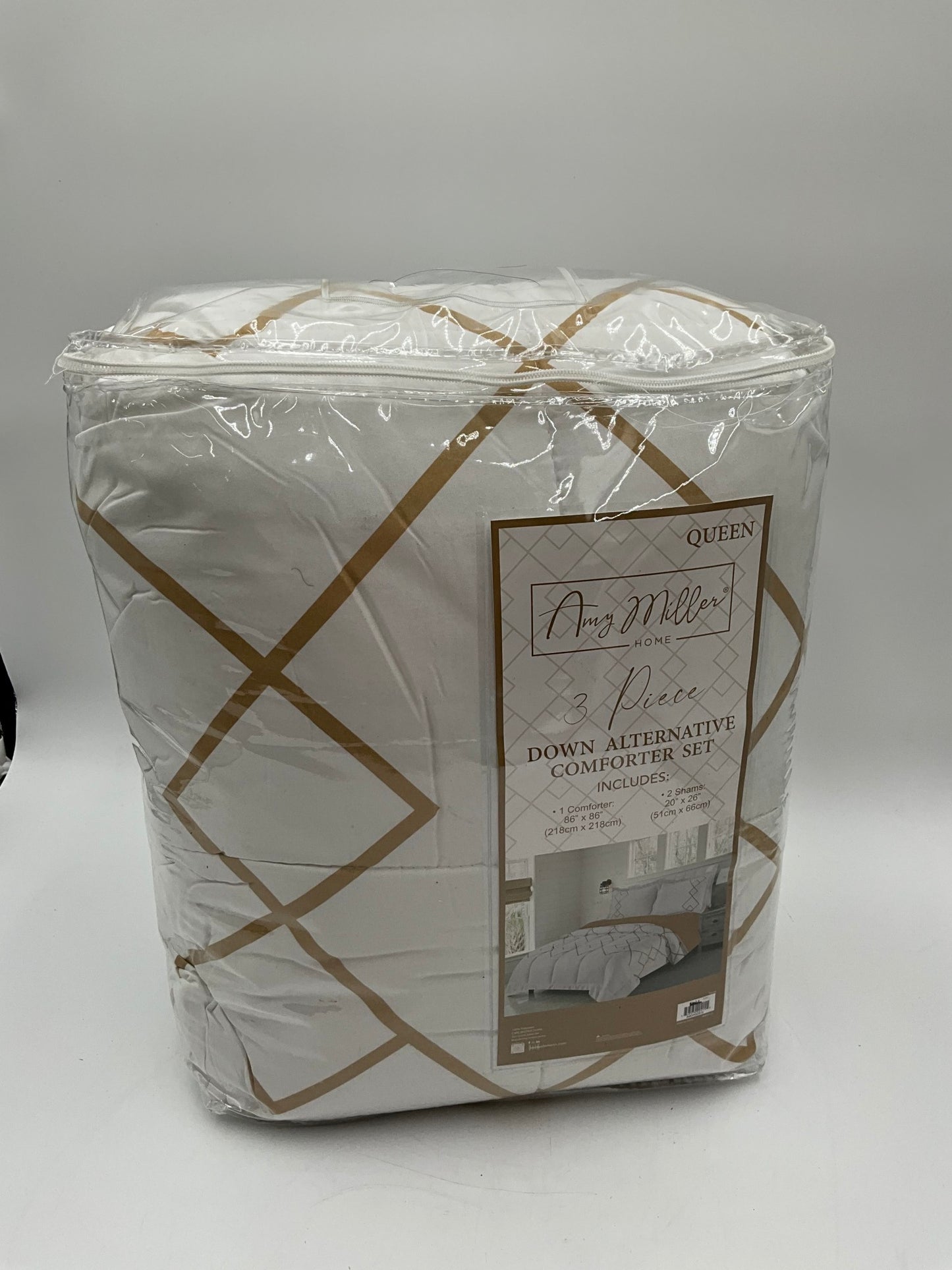 NIP Amy Miller Queen 3pc Comforter Set