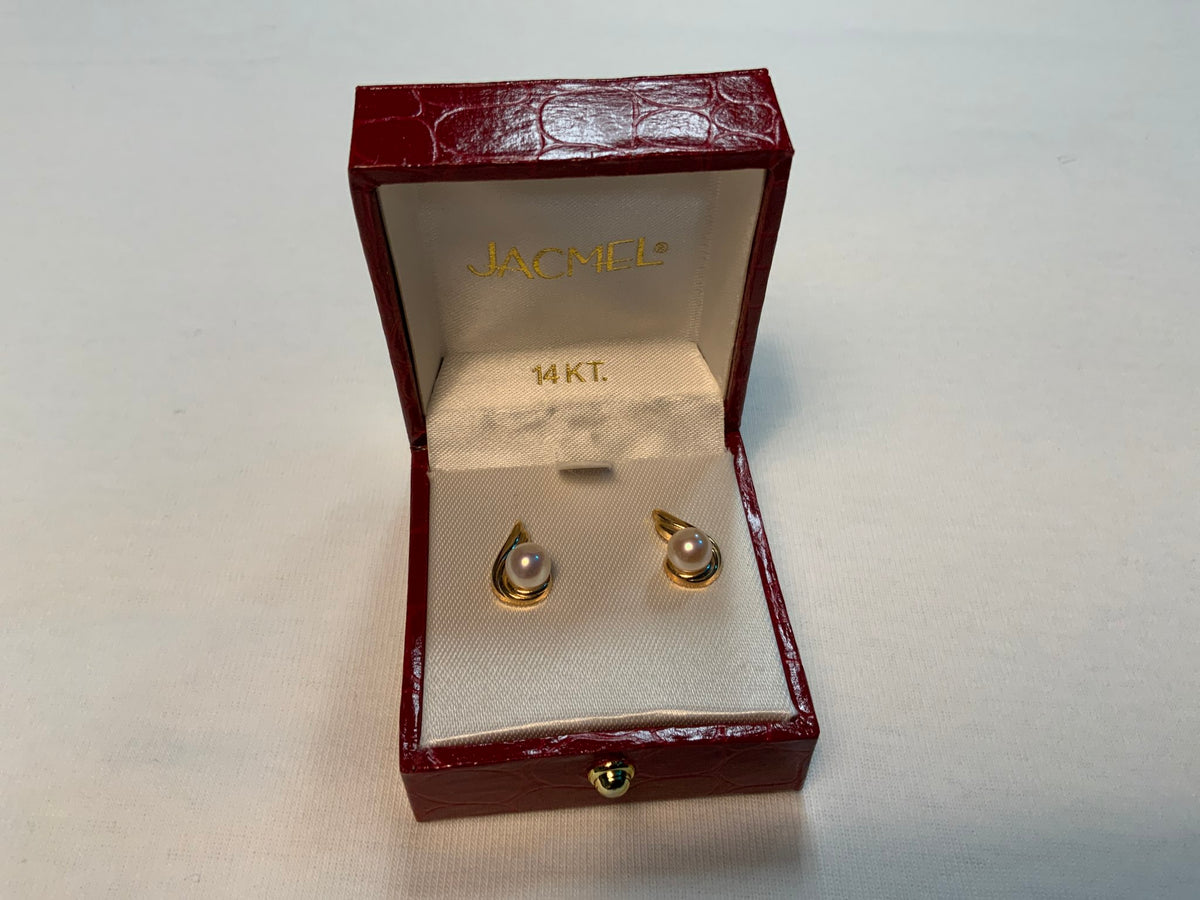 14K Earrings Retail $80