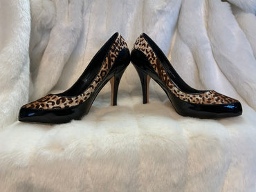 White House Black Market Cheetah Heels sz 7.5