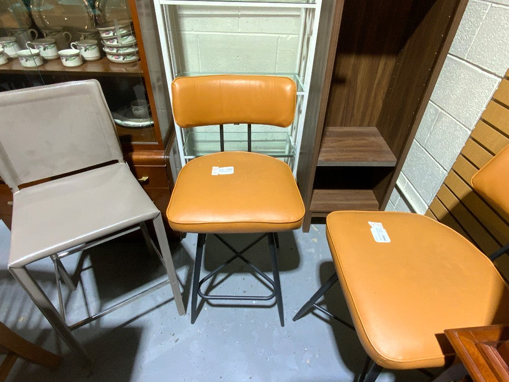 Orang/Brown Swivel Barstool