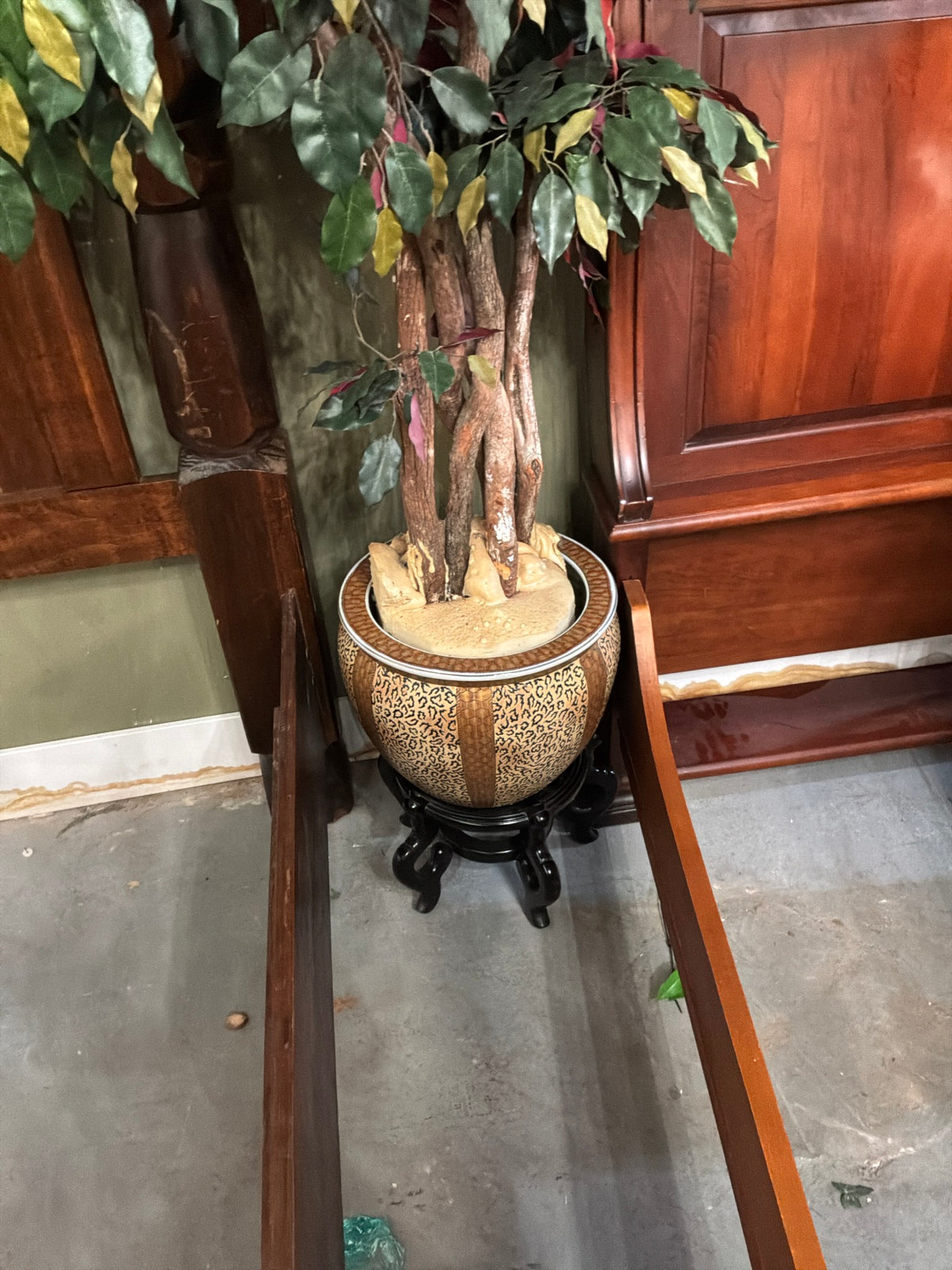 Artificial Tree w/ Leopard Planter