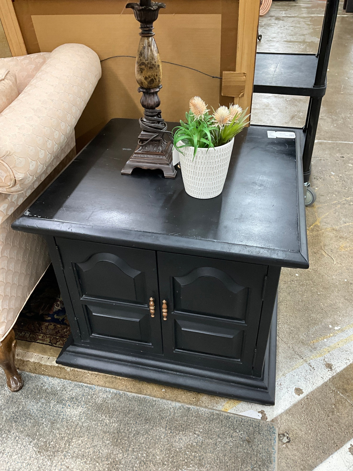 Sq Black End Table