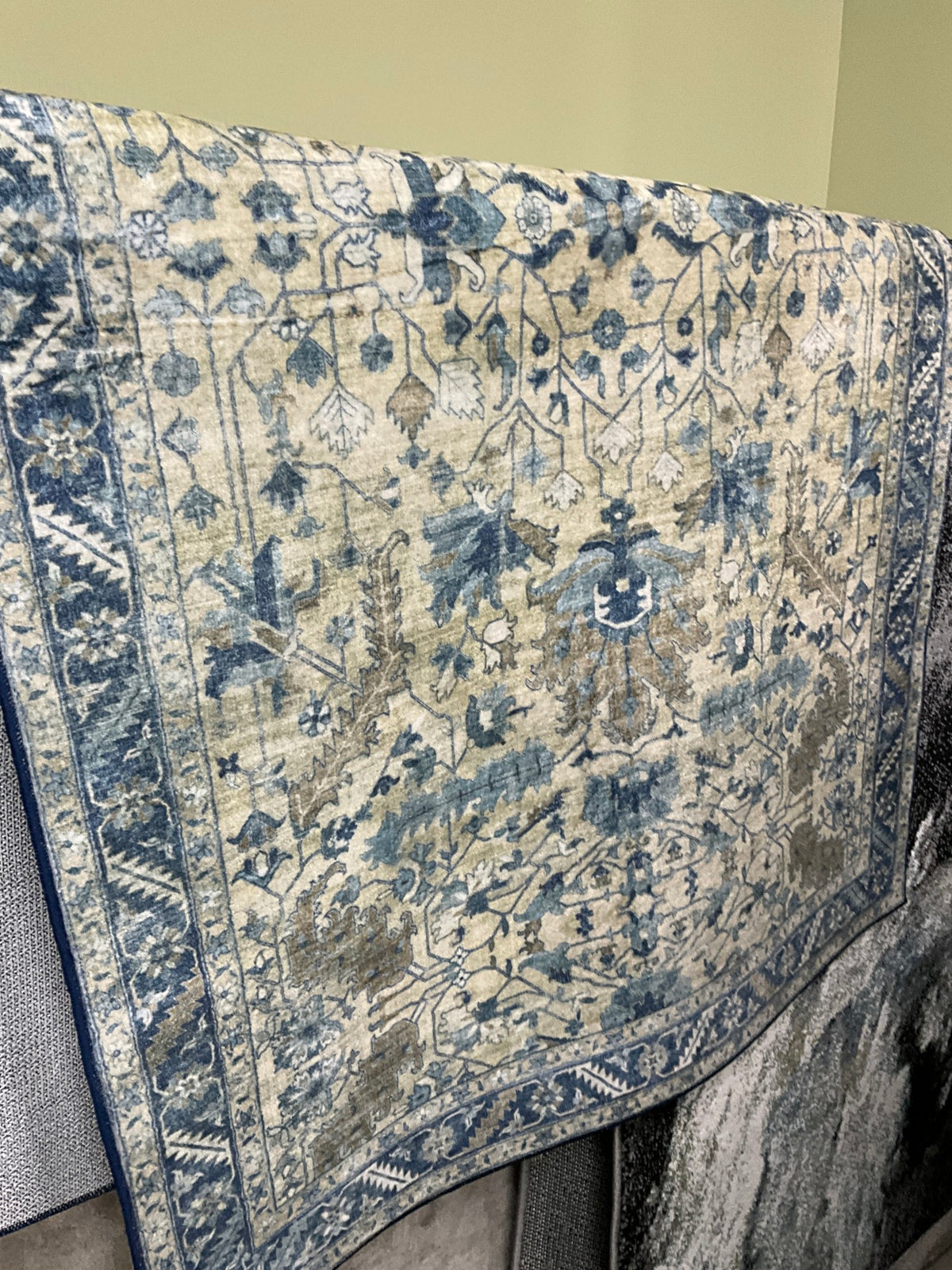 Rug