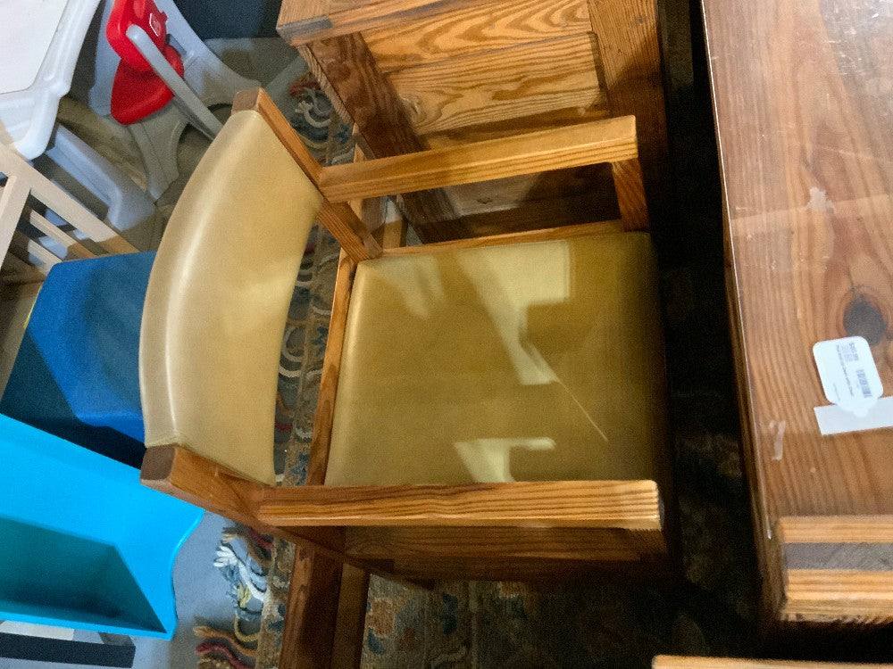 This End Up Desk with Chair