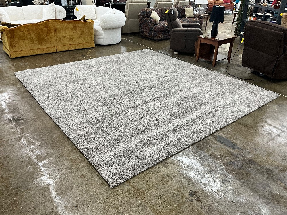 11ft 6in x 10ft 10in Rug