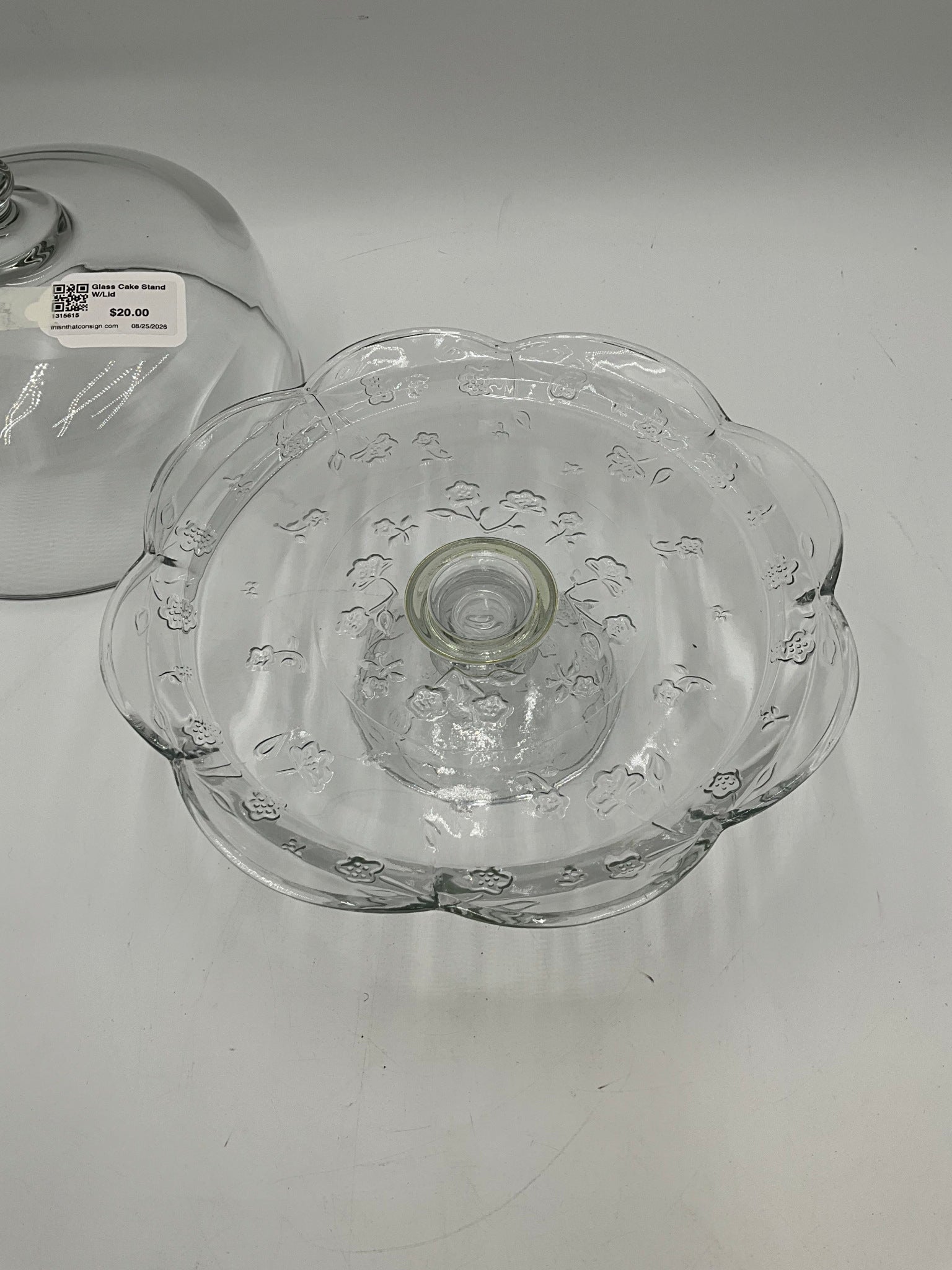 Glass Cake Stand W/Lid