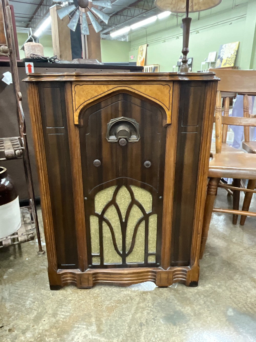Vtg Clarion Wooden Tube Radio