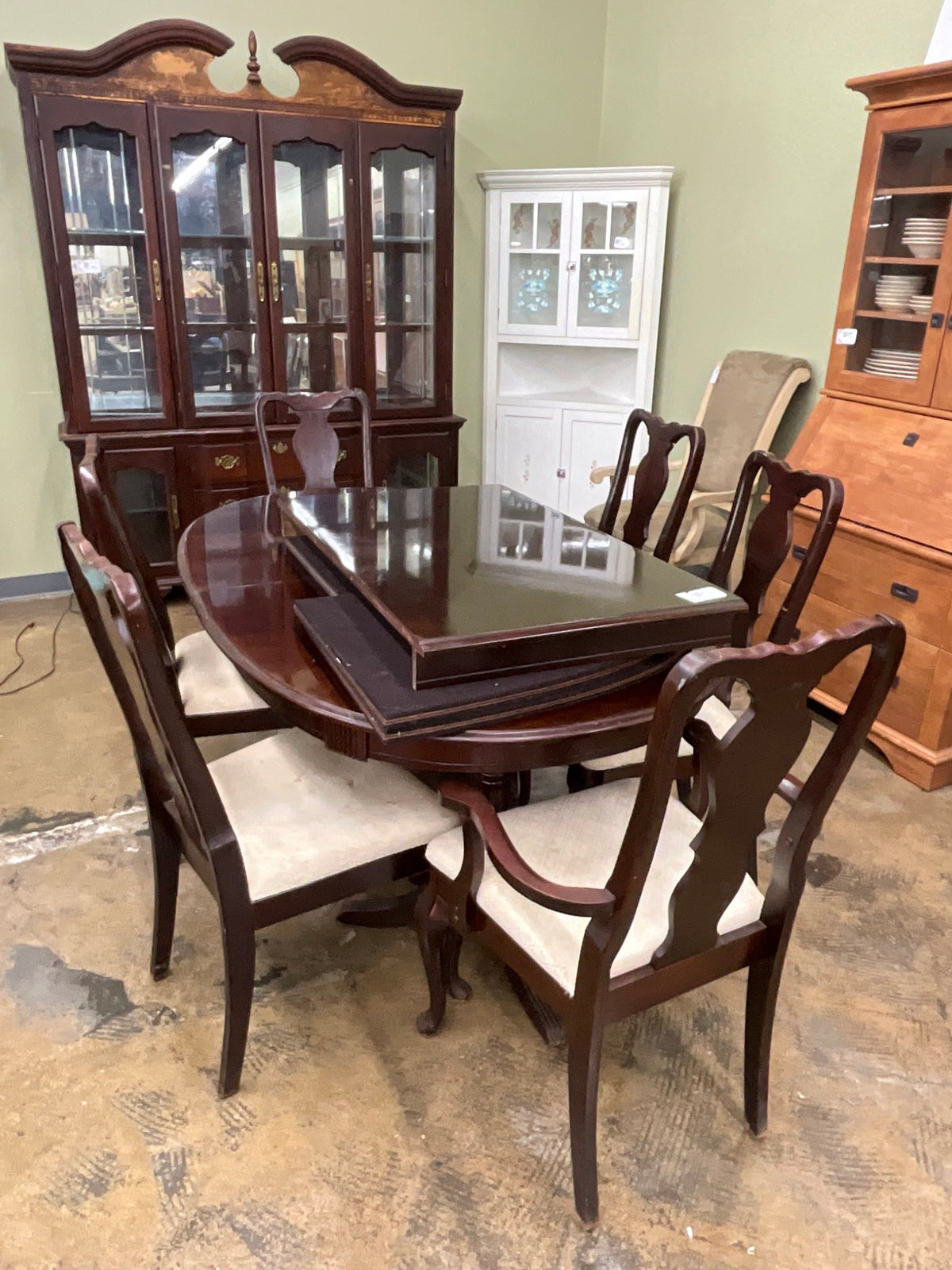Table w/ 6 Chairs, Leaf & Pads - AS IS