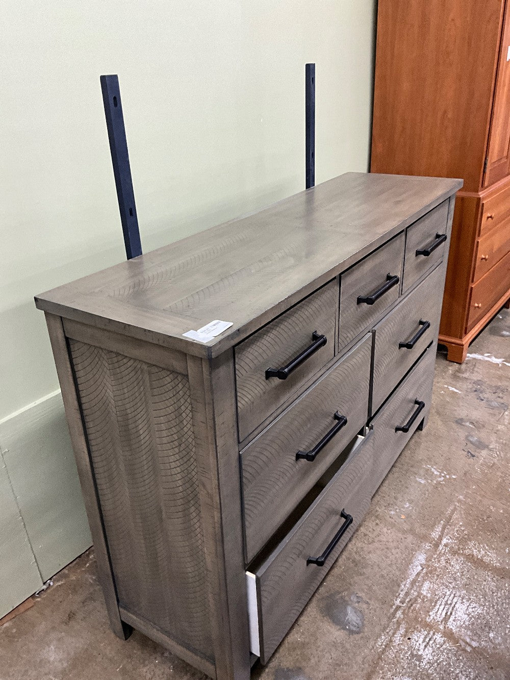 Dresser W/Mirror