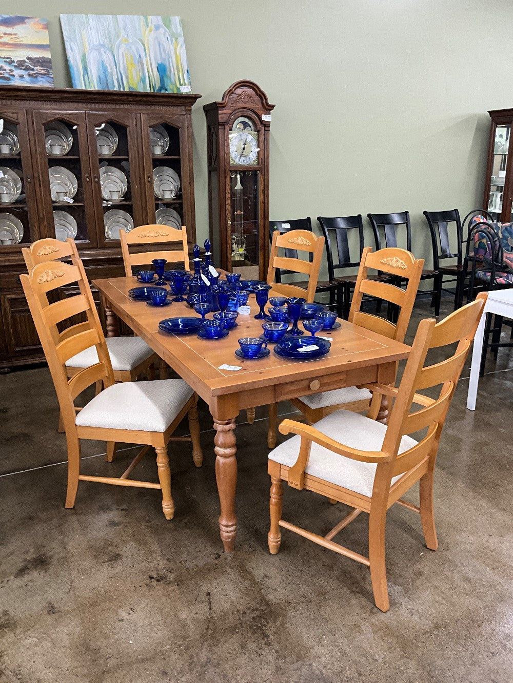 Broyhill Fontana Table w/ 6 Chairs