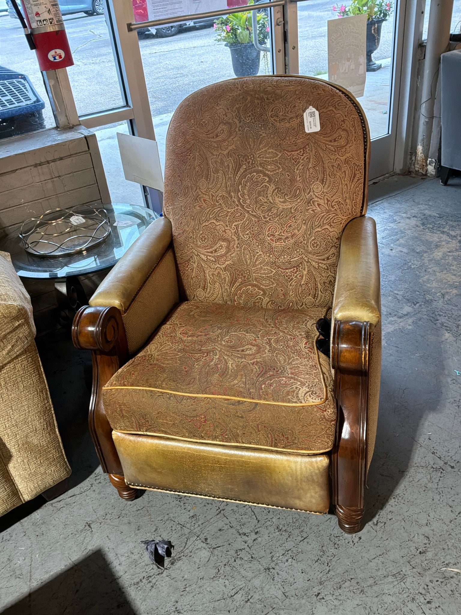Barca Lounger Accent Chair