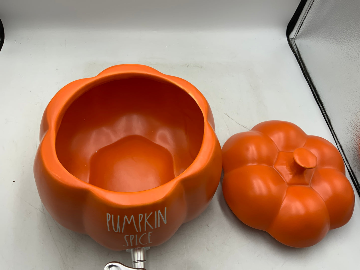 Rae Dunn Drink Dispenser