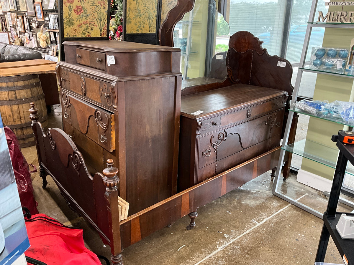 Antique Full Size Bed