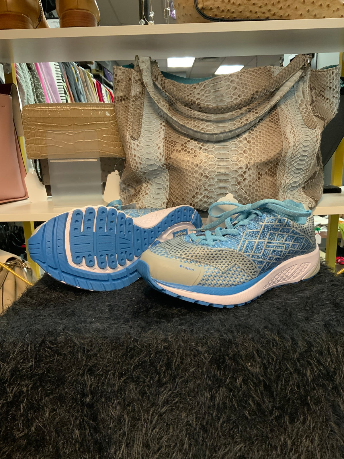 NWT Propet Sneaker Sz 8.5